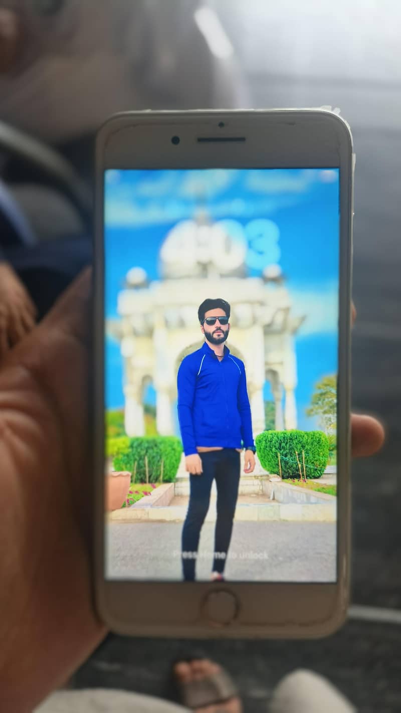 Apple iPhone 8 Plus 5