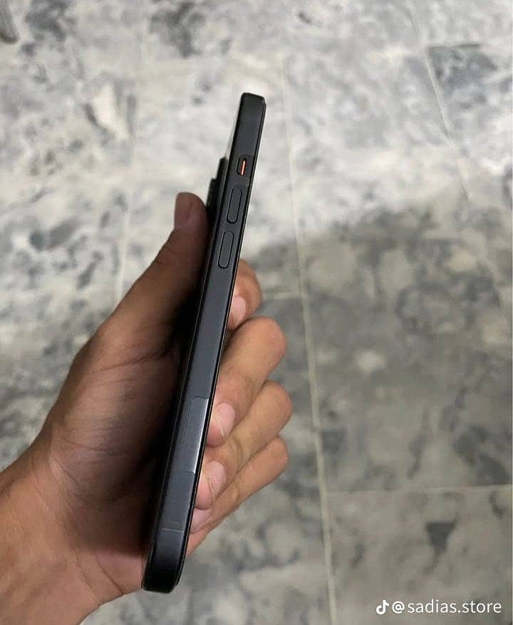 Apple iPhone 15 0