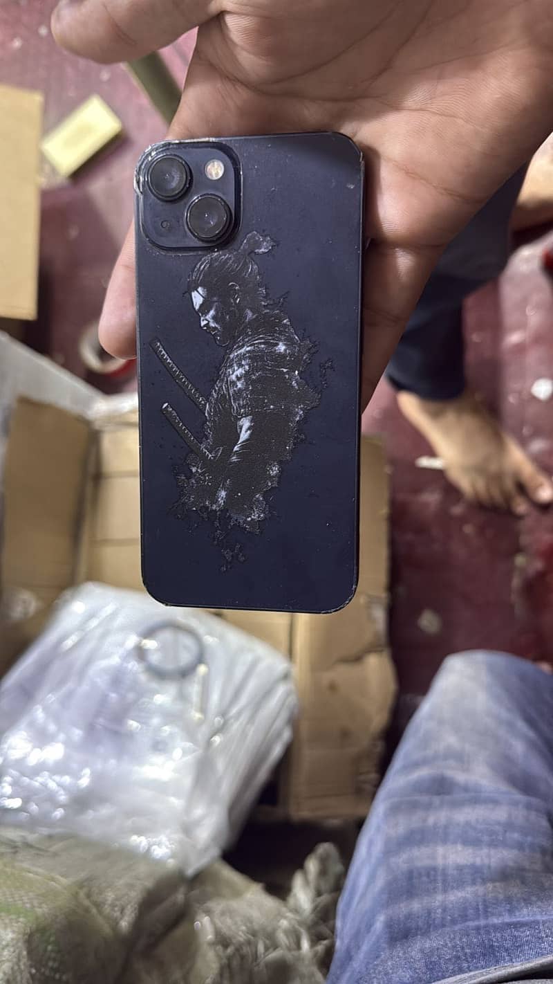 Apple iPhone 13 4