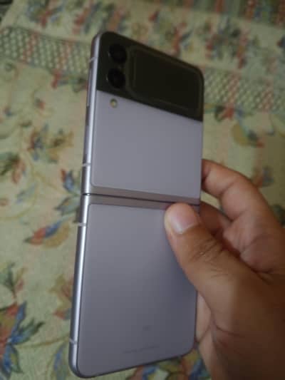 Samsung Mobile Z Flip 3