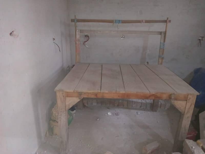 solid wood table 3
