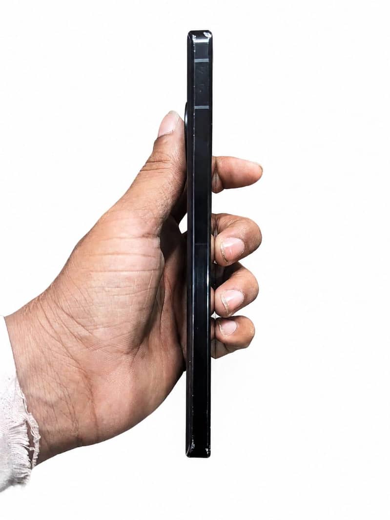sharp Aquos R7 3