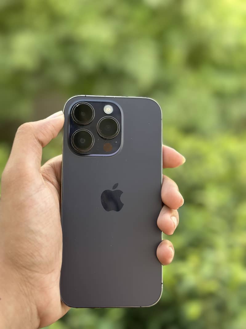Apple iPhone 14 Pro 1
