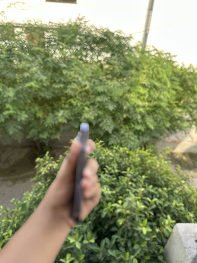 Apple iPhone 14 Pro 2