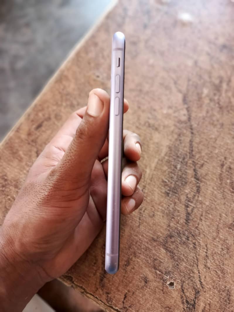 Apple iPhone 11 2