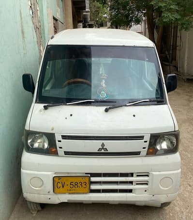 Mitsubishi Minicab Bravo 2010