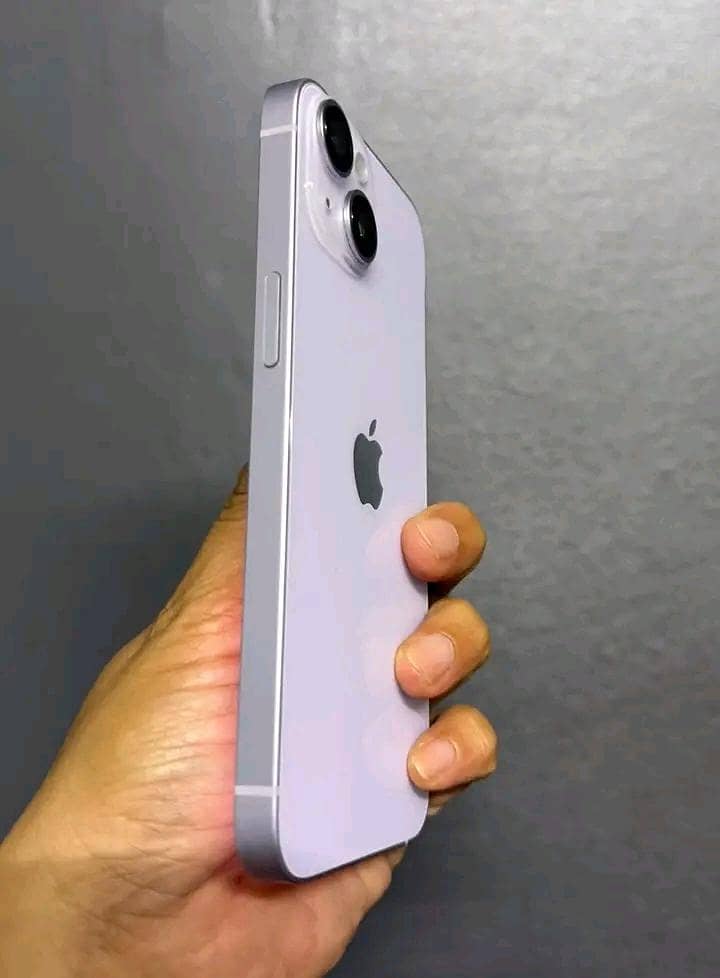 Apple iPhone 14 3