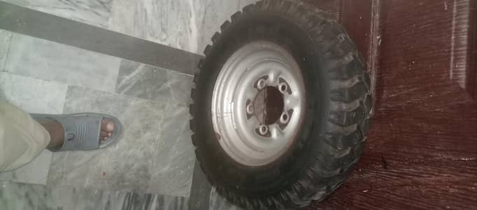 loader rikshaw tyre for urgent sale