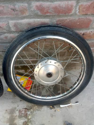 125 ky rim aur tyers for sale 03006969214 whtsap