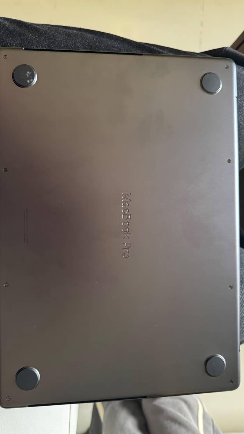 macbook pro M4 13