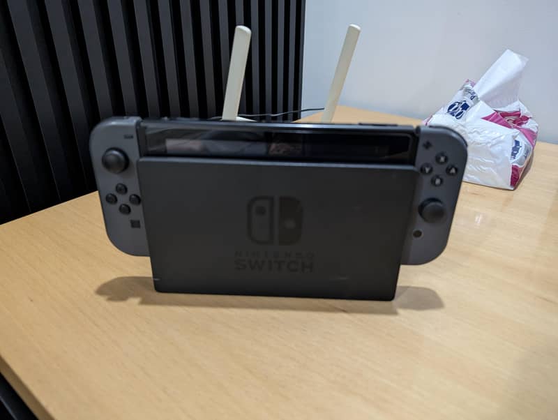 Nintendo Switch V1 8