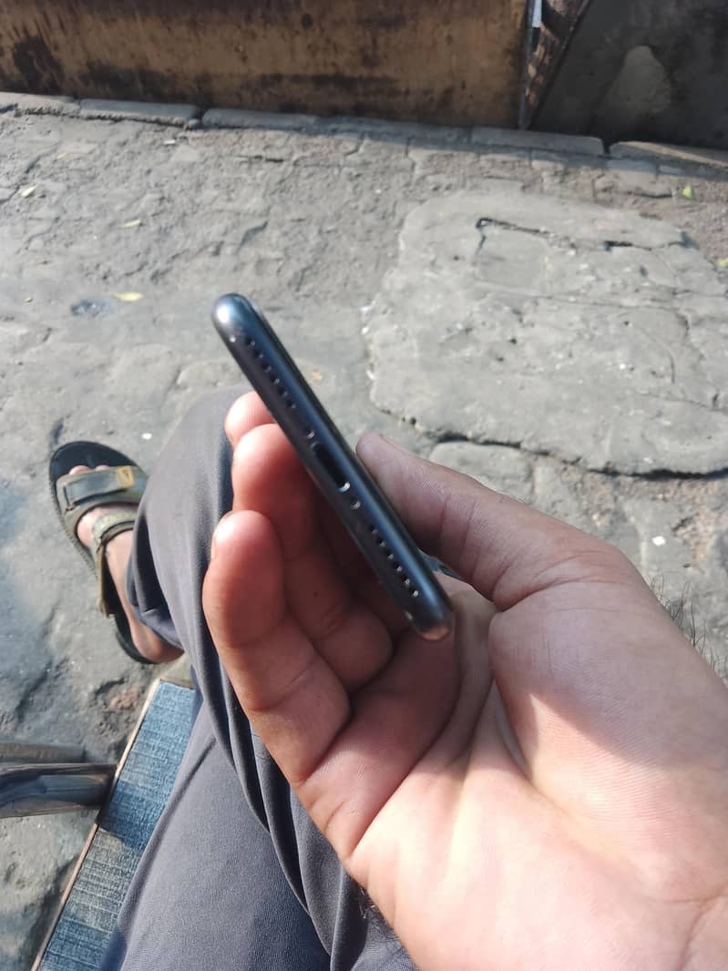 Apple iPhone 7 1