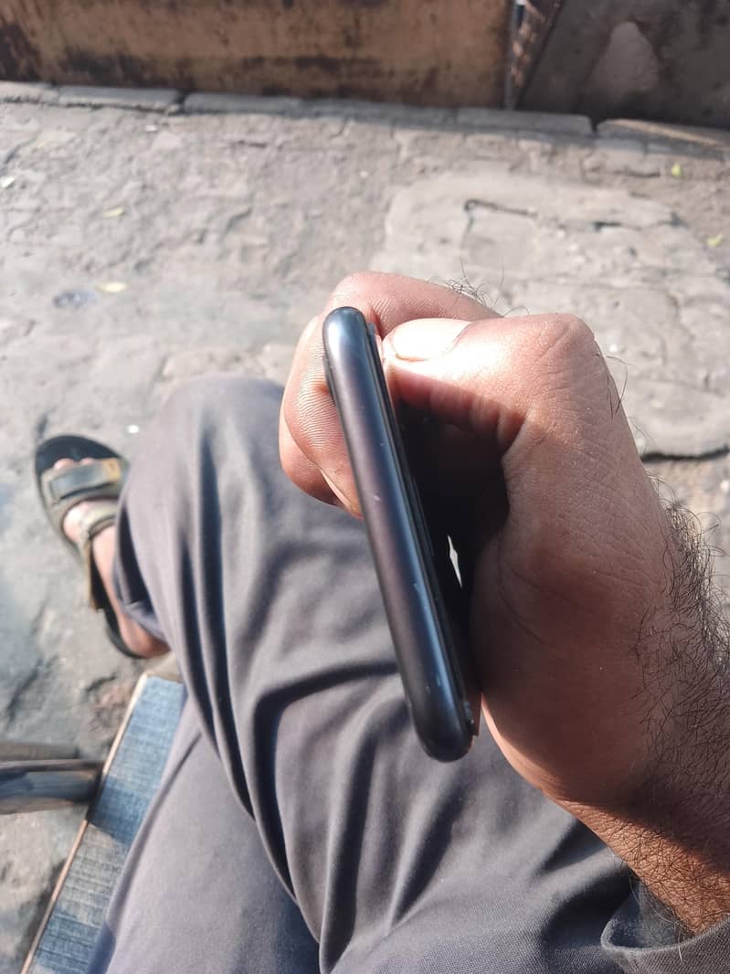 Apple iPhone 7 2