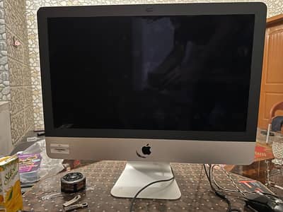 iMac "Core i5"  21.5" (Late 2013)