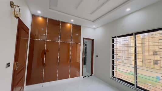 10 Marla Double Storey Full House For Rent In Lda Avenue 1