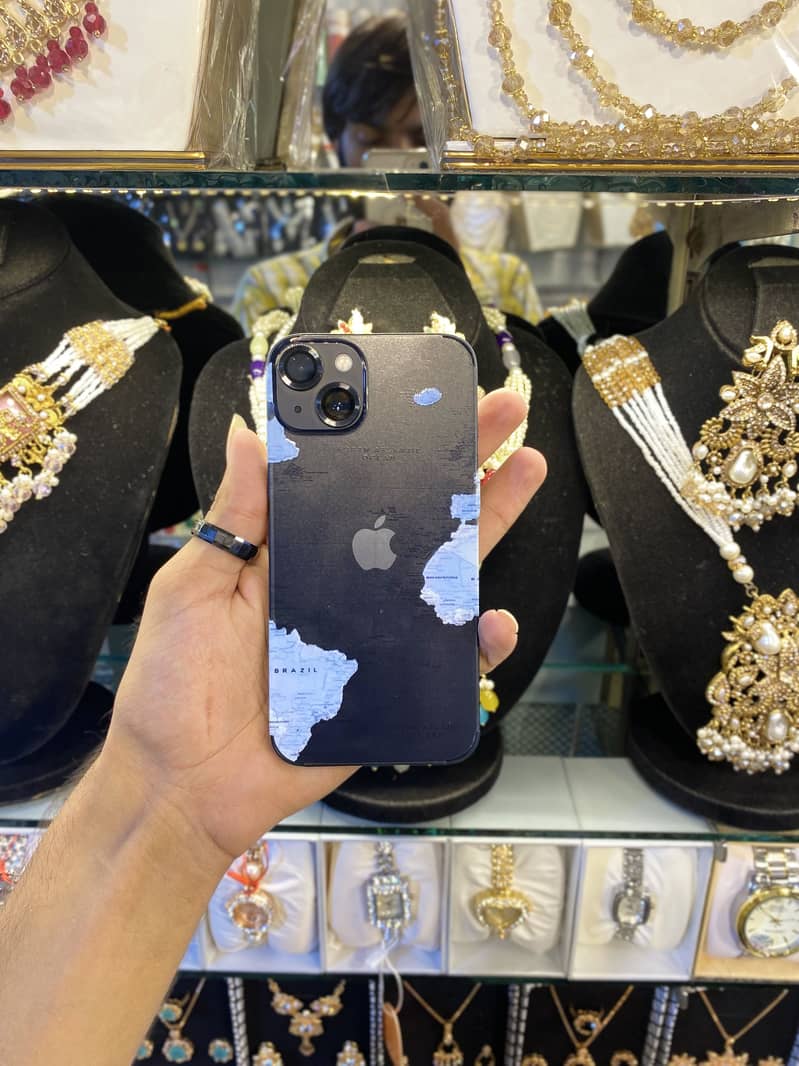Apple iPhone 13 3