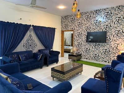1 Kanal fully furnished upper portion available rent