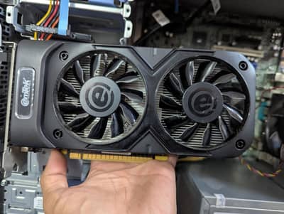 Full gaming PC with grafic card and 24 inch big screen