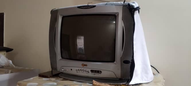 LG TV for sale