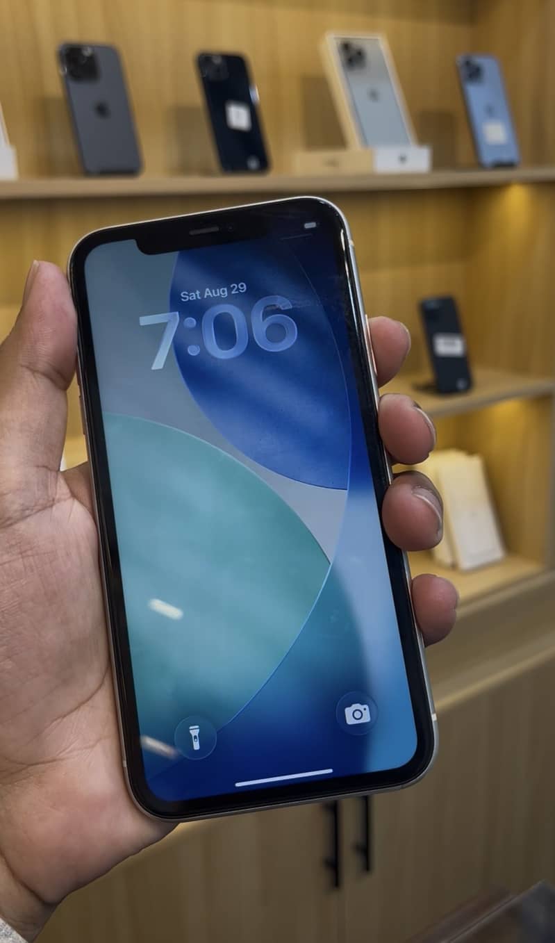 Apple iPhone 11 1