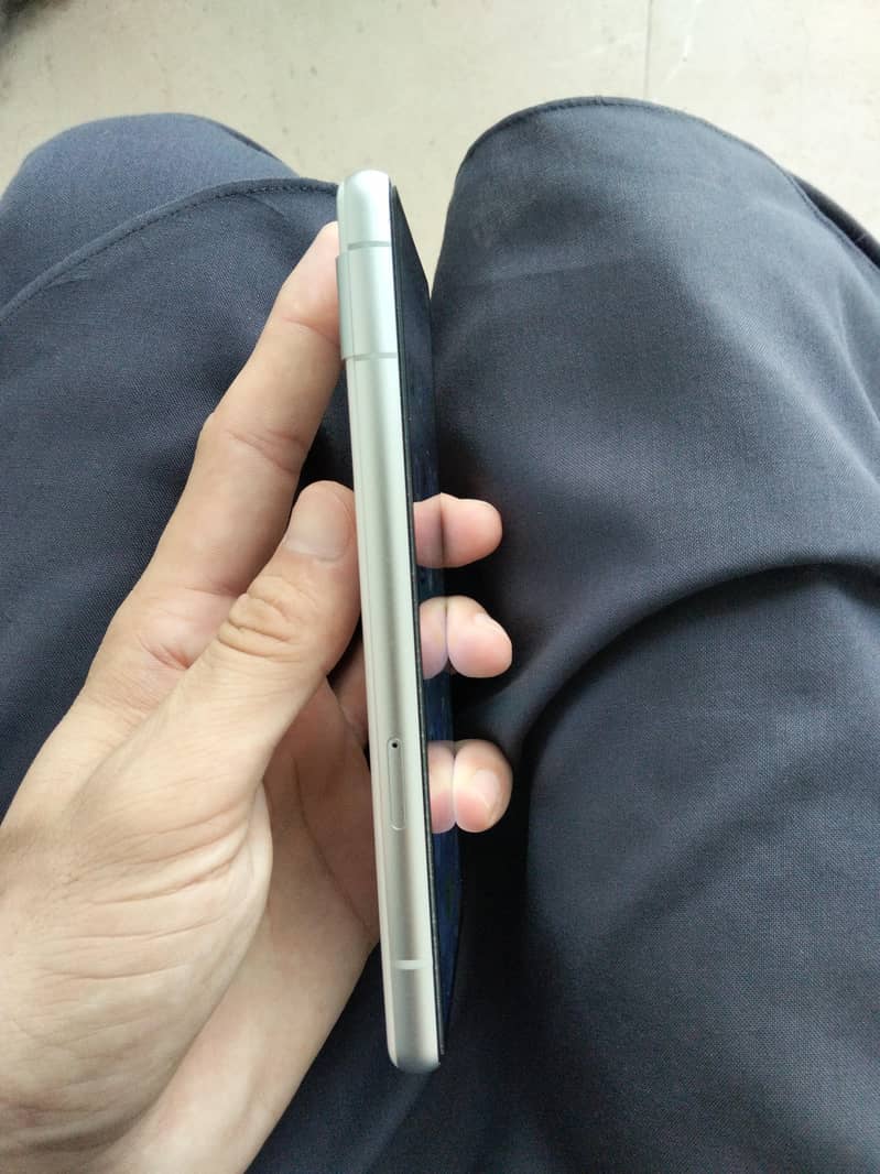 Google Pixel 7a 4