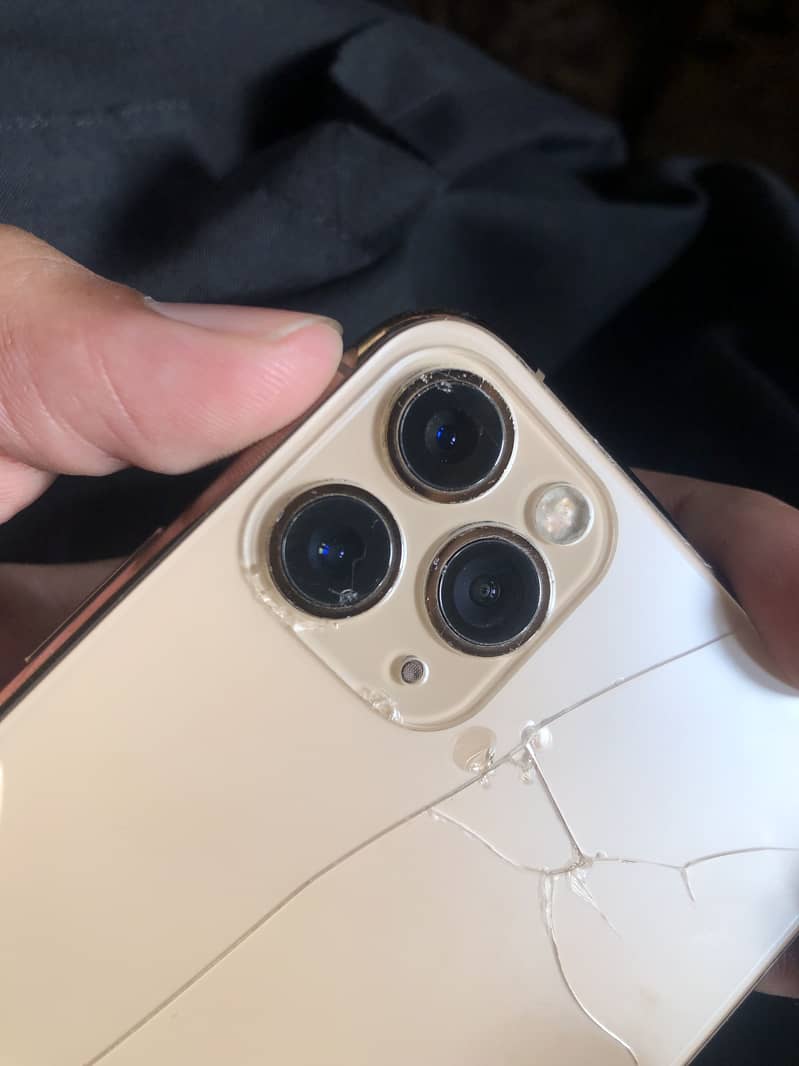 Apple iPhone 11 Pro Max 5