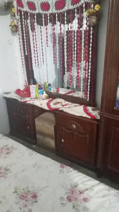 dressing table