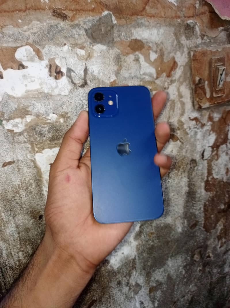Apple iPhone 12 0