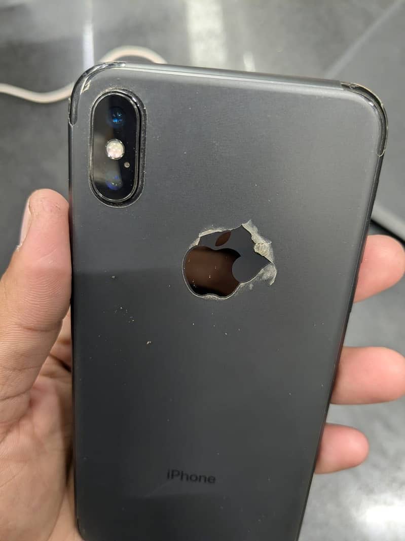 Apple iPhone X 3