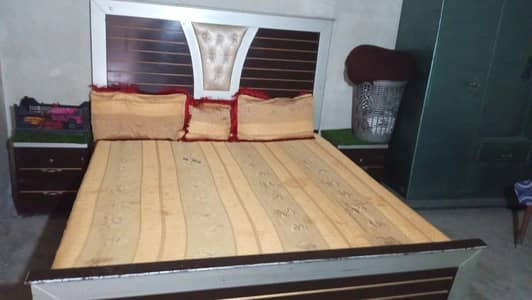 king size bed and with mattress