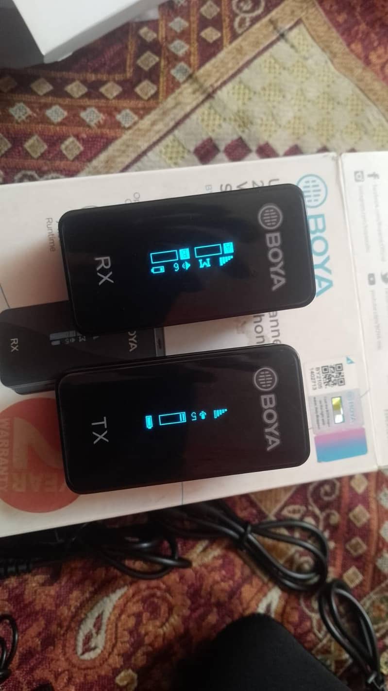 BOYA wireless charging mic 2