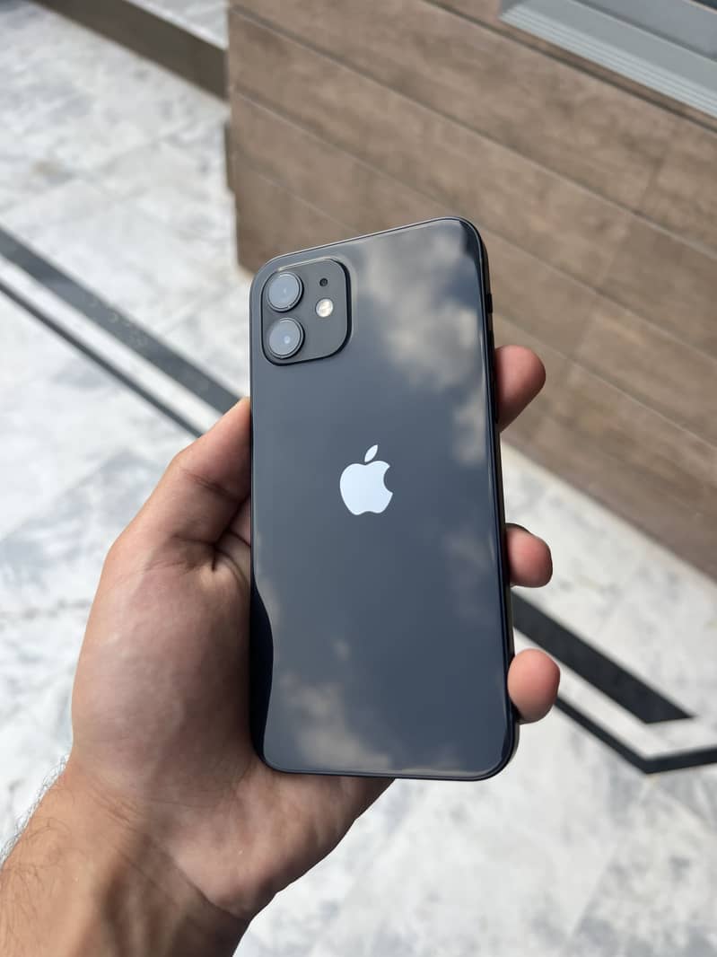 Apple iPhone 12 8