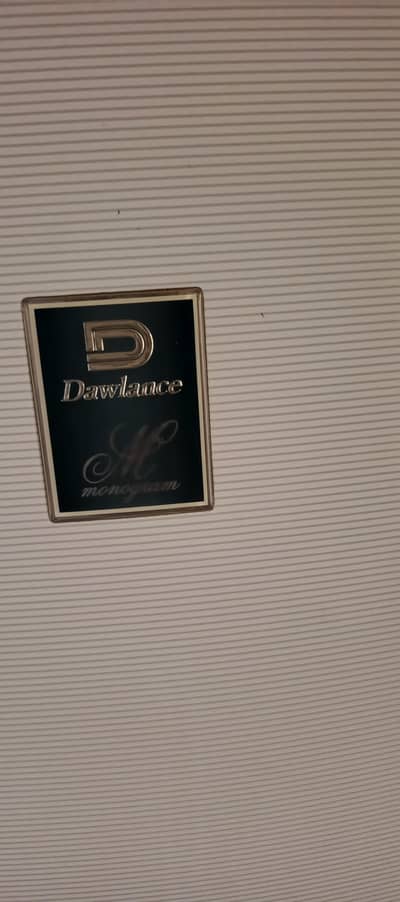 Dawlence Monogram fridge 9188WBM