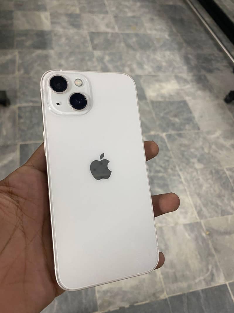 Apple iPhone 13 3