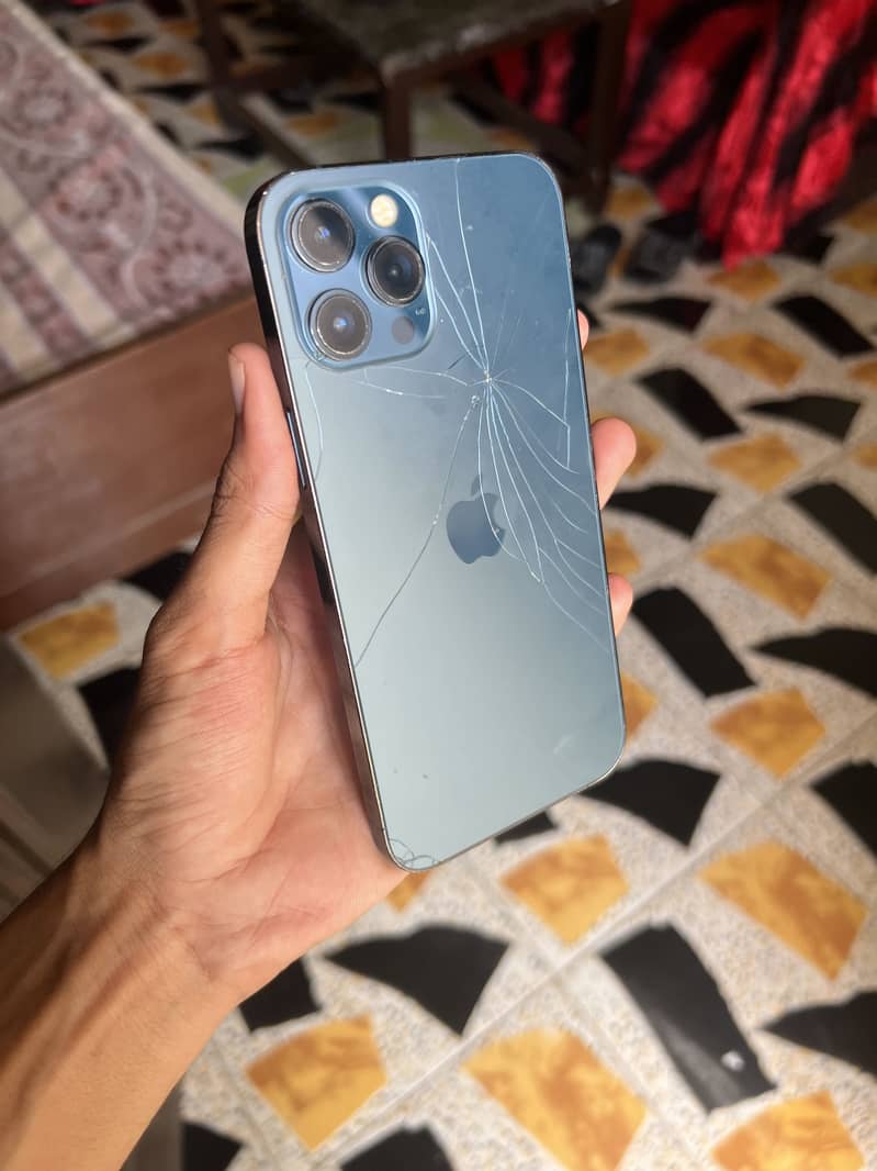 Apple iPhone 12 Pro Max 3