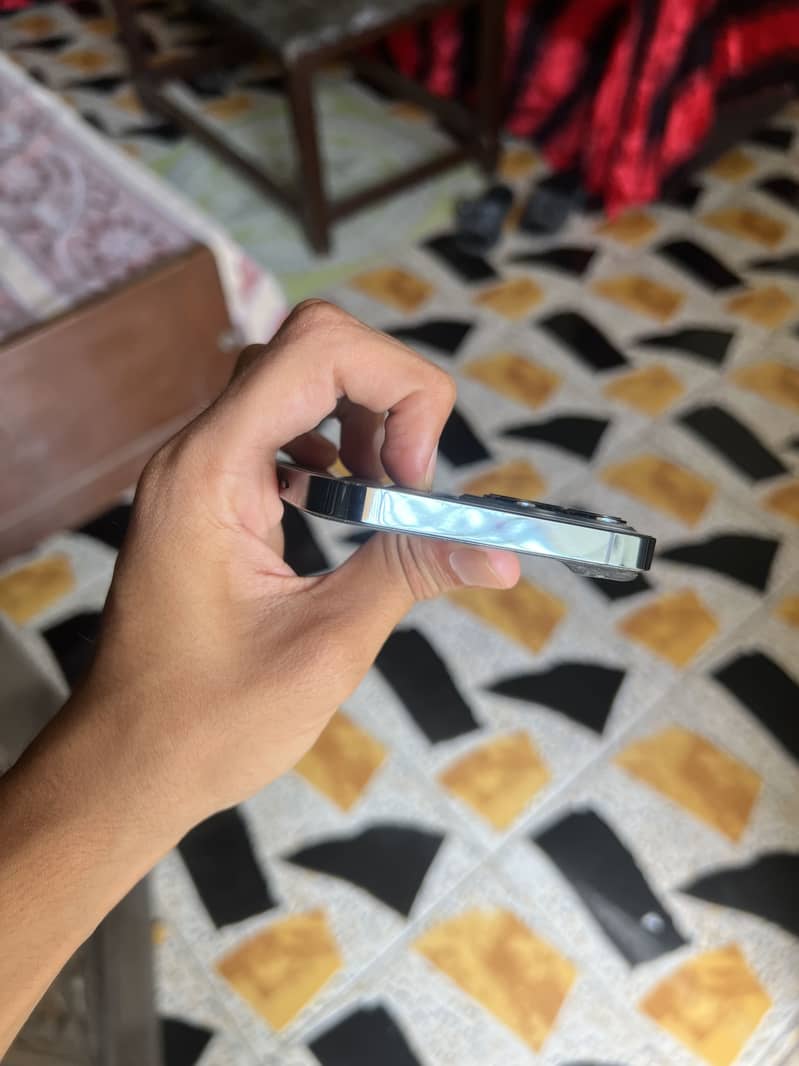 Apple iPhone 12 Pro Max 5