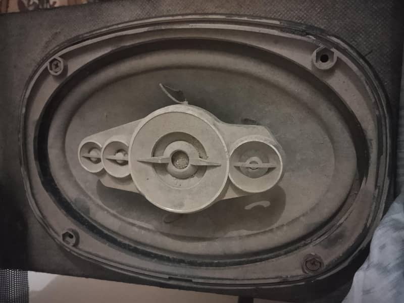 car speaker 3