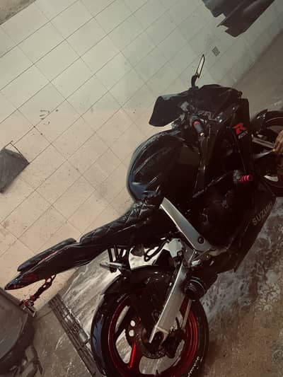 Suzuki GSXR 400 – 1997 | GSXR 600 Upgraded | Fully Loaded