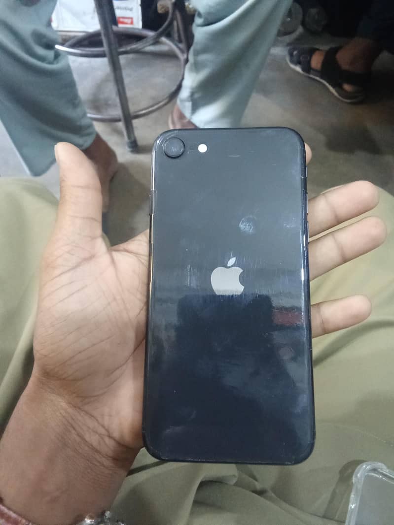 Apple iPhone SE 3