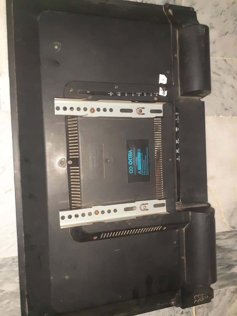 LCD 32 inch 4