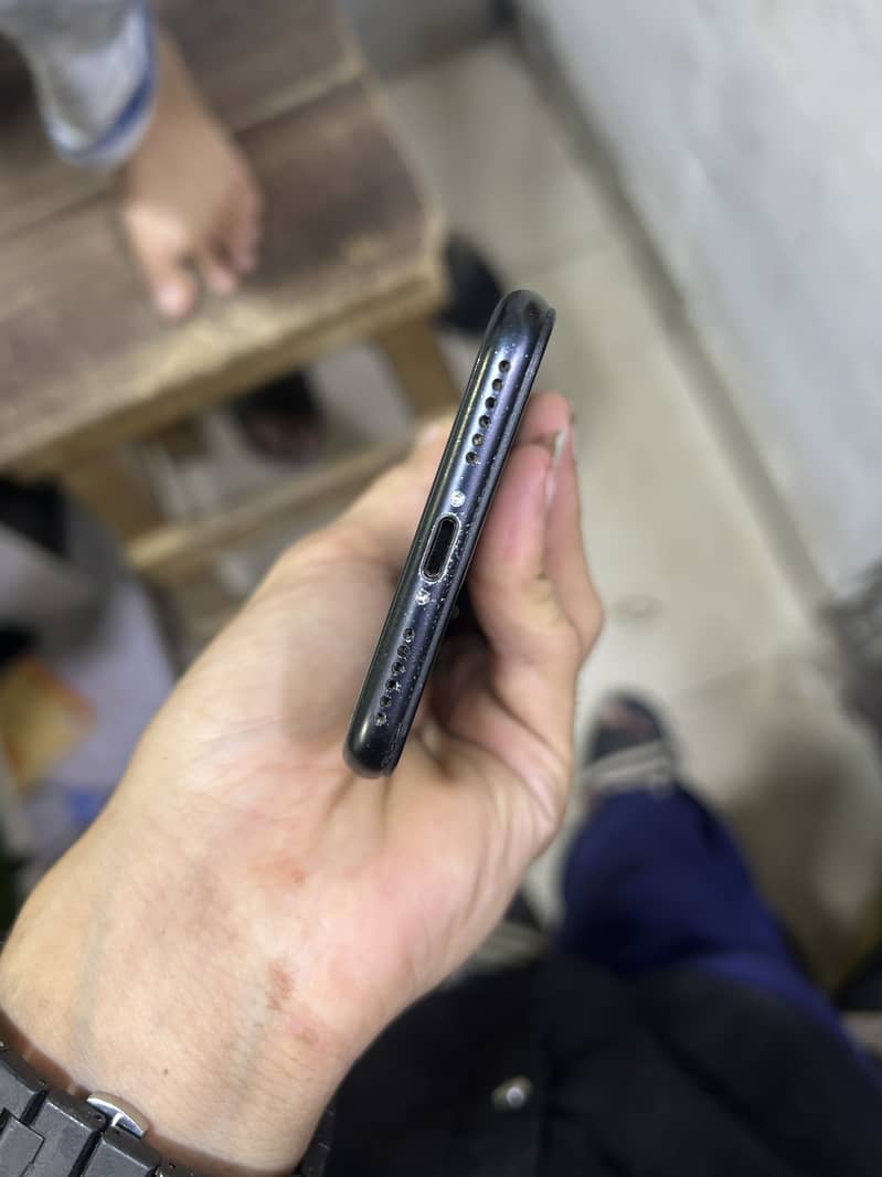 Apple iPhone SE 3