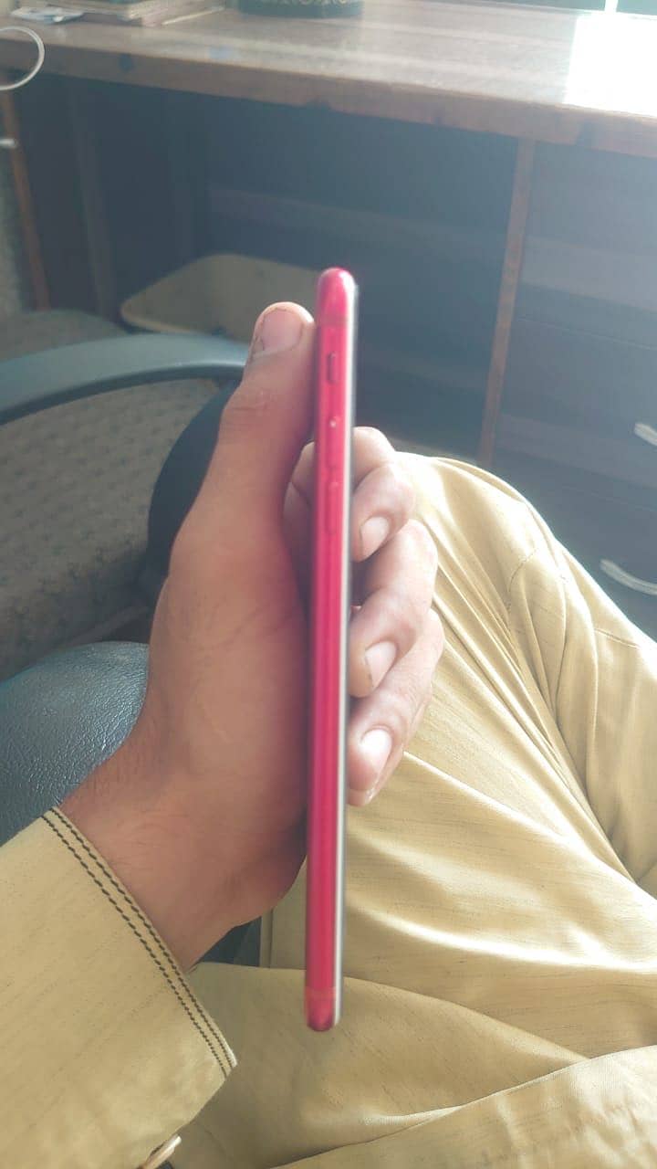 Apple iPhone 7 Plus 3