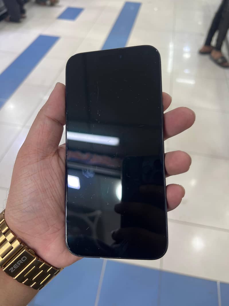 Apple iPhone 15 Pro Max 1