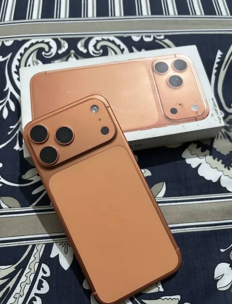 iPhone 17 Pro Max 0