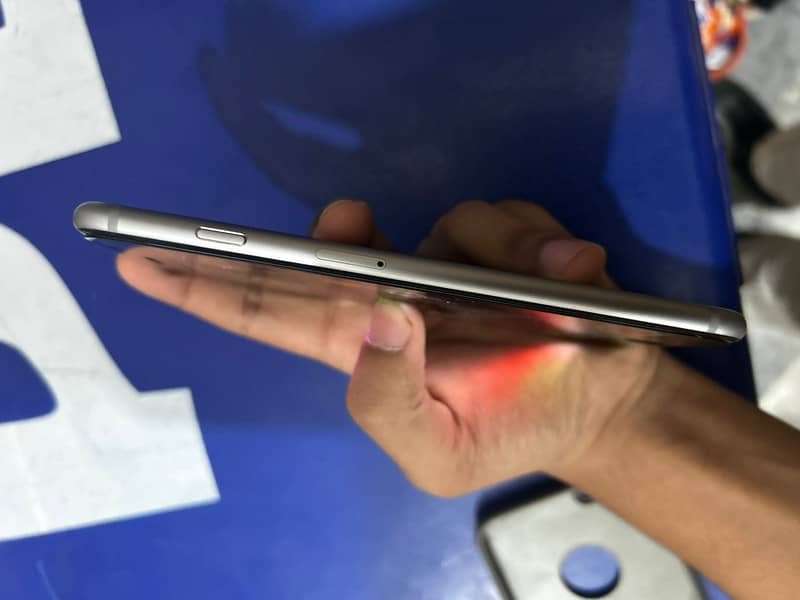 Apple iPhone XSplus 4