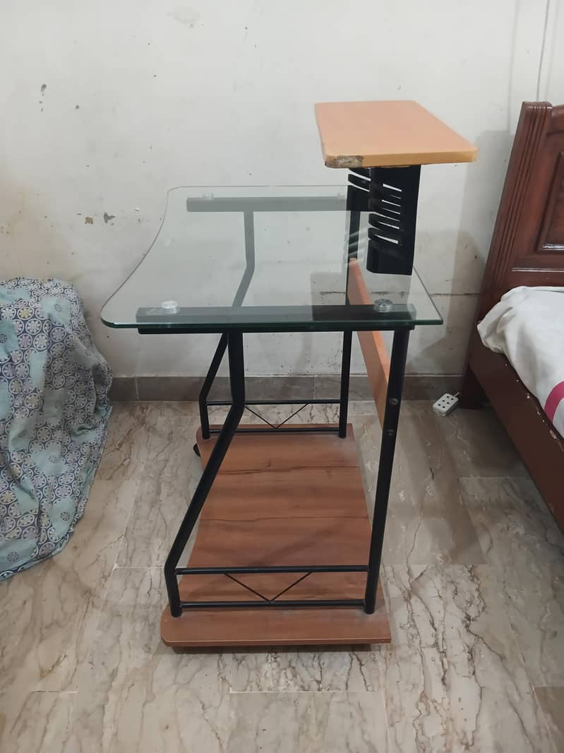 Glass study table 2