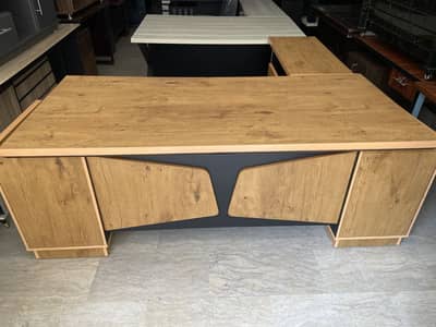 Executive office/computer/study tables
