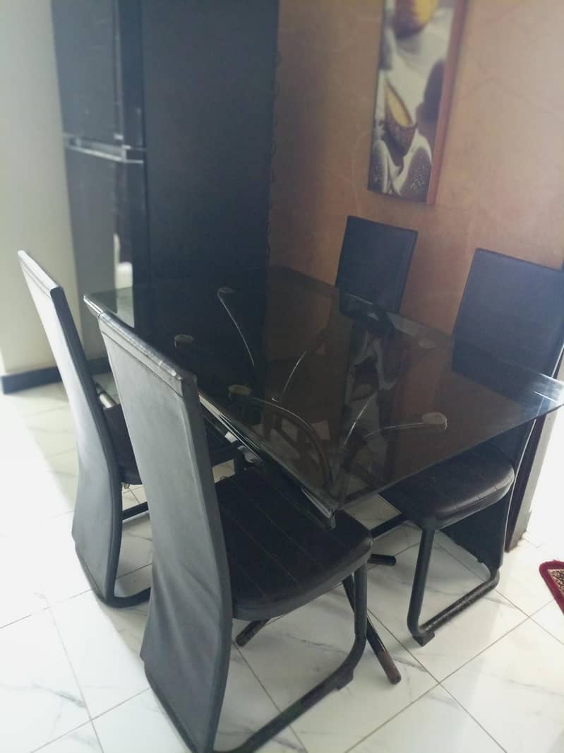 Dining Table - 4 seater 4