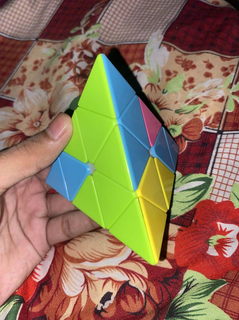 Triangle rubix cube (pyramid cube) 2