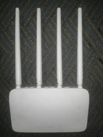 Tenda Router F6 (4 Antenna)